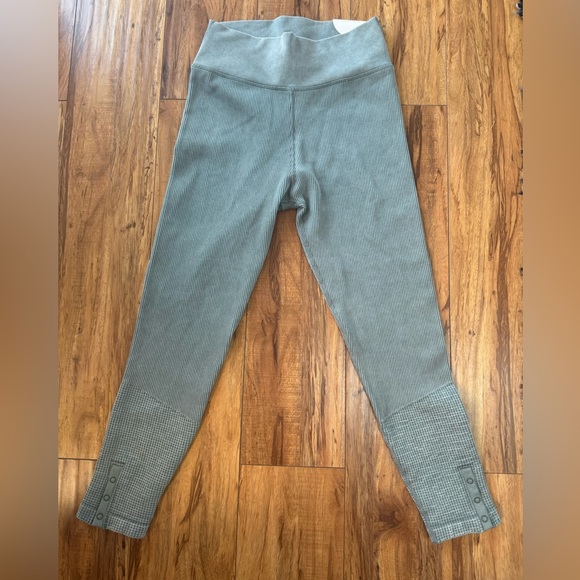 NWT Aerie Thermal Leggings Thighs Textured Stretch Ribbed High Waisted - Picture 1 of 8
